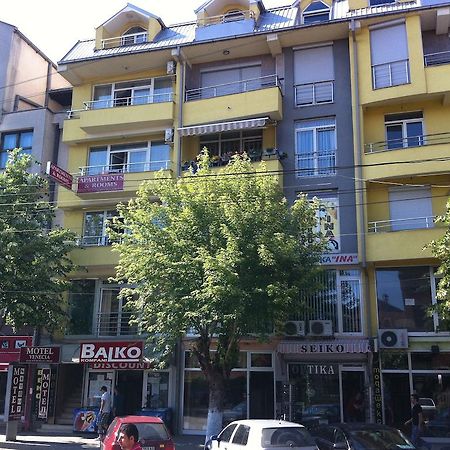 Hotel Venecia Apartments Struga Esterno foto