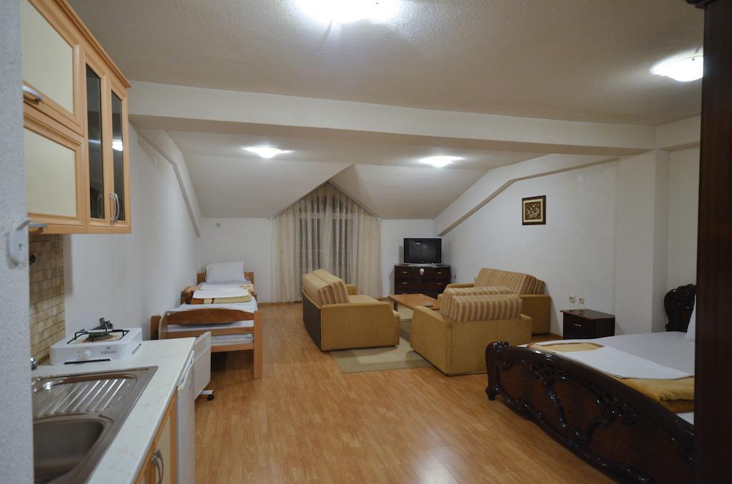 Hotel Venecia Apartments Struga Camera foto