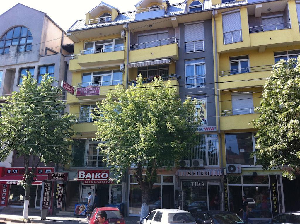 Hotel Venecia Apartments Struga Esterno foto